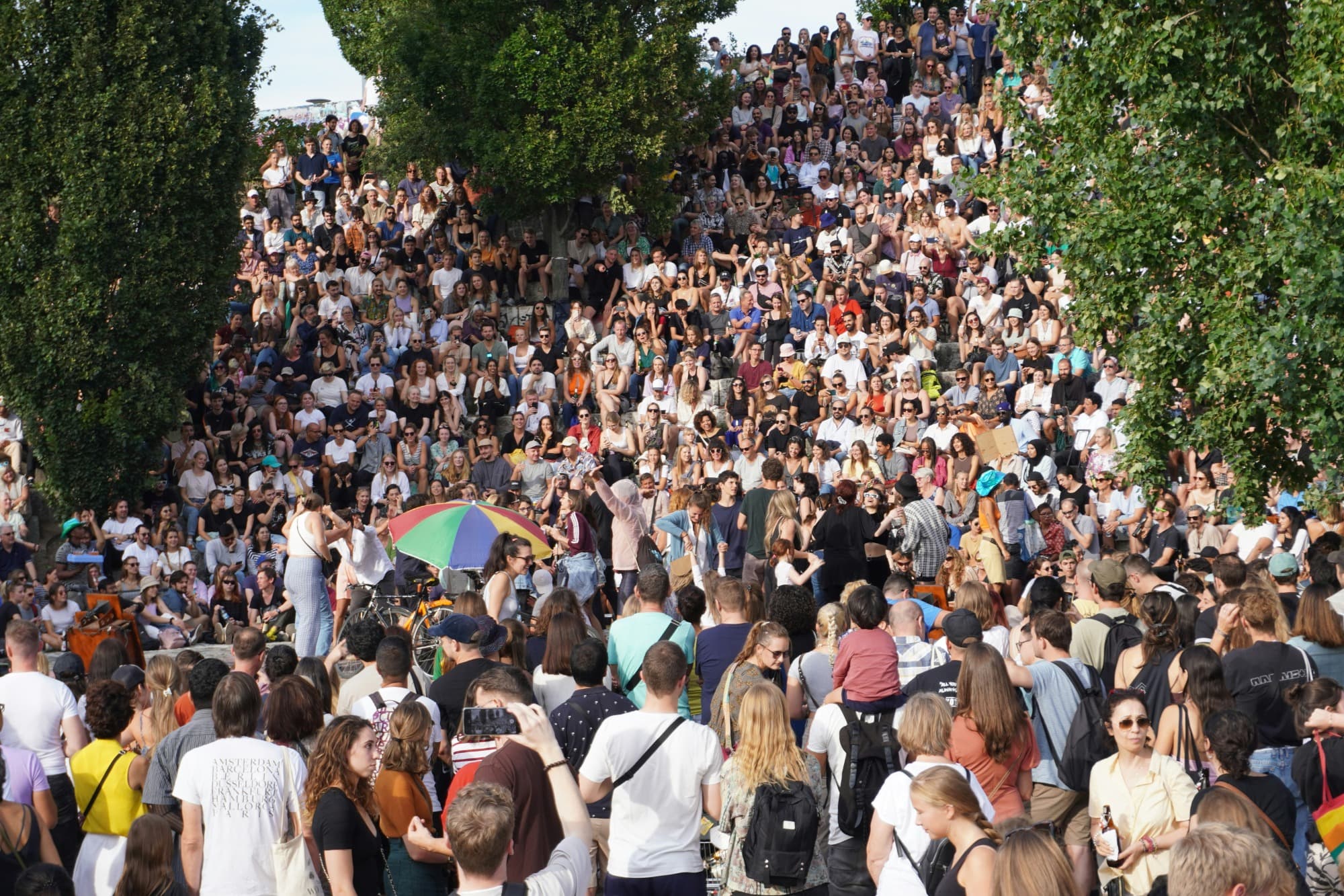  A picture of a large crowd of people